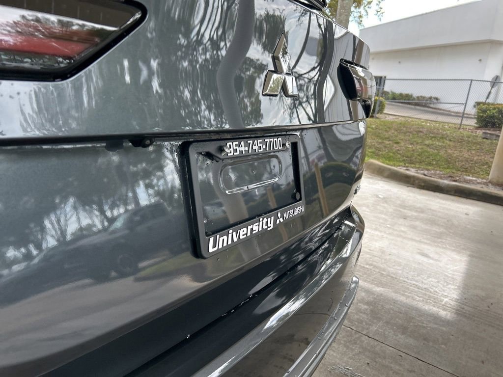 New 2026 Mitsubishi Outlander AWD image 19