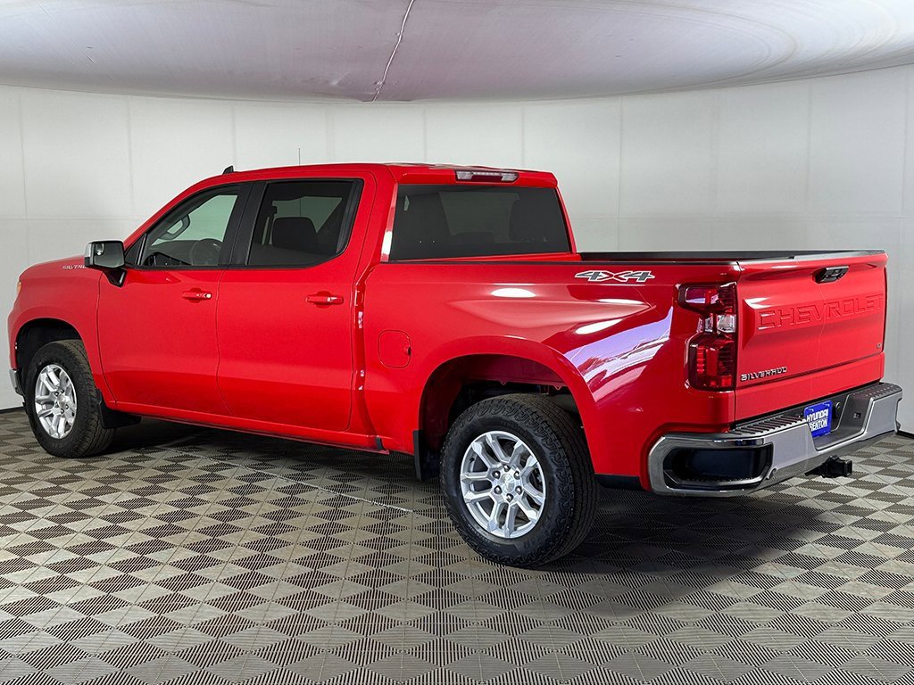 Used 2022 Chevrolet Silverado 1500 LT image 9
