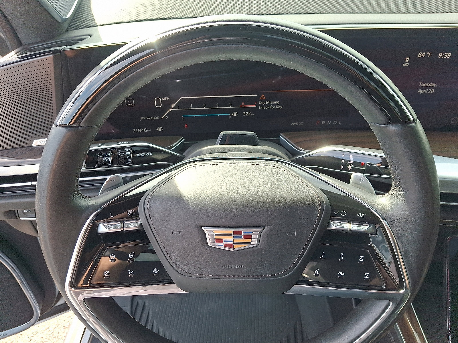 Certified 2025 Cadillac Escalade ESV Sport Platinum w/ LPO, Floor Liner Package AWD/4WD image 14