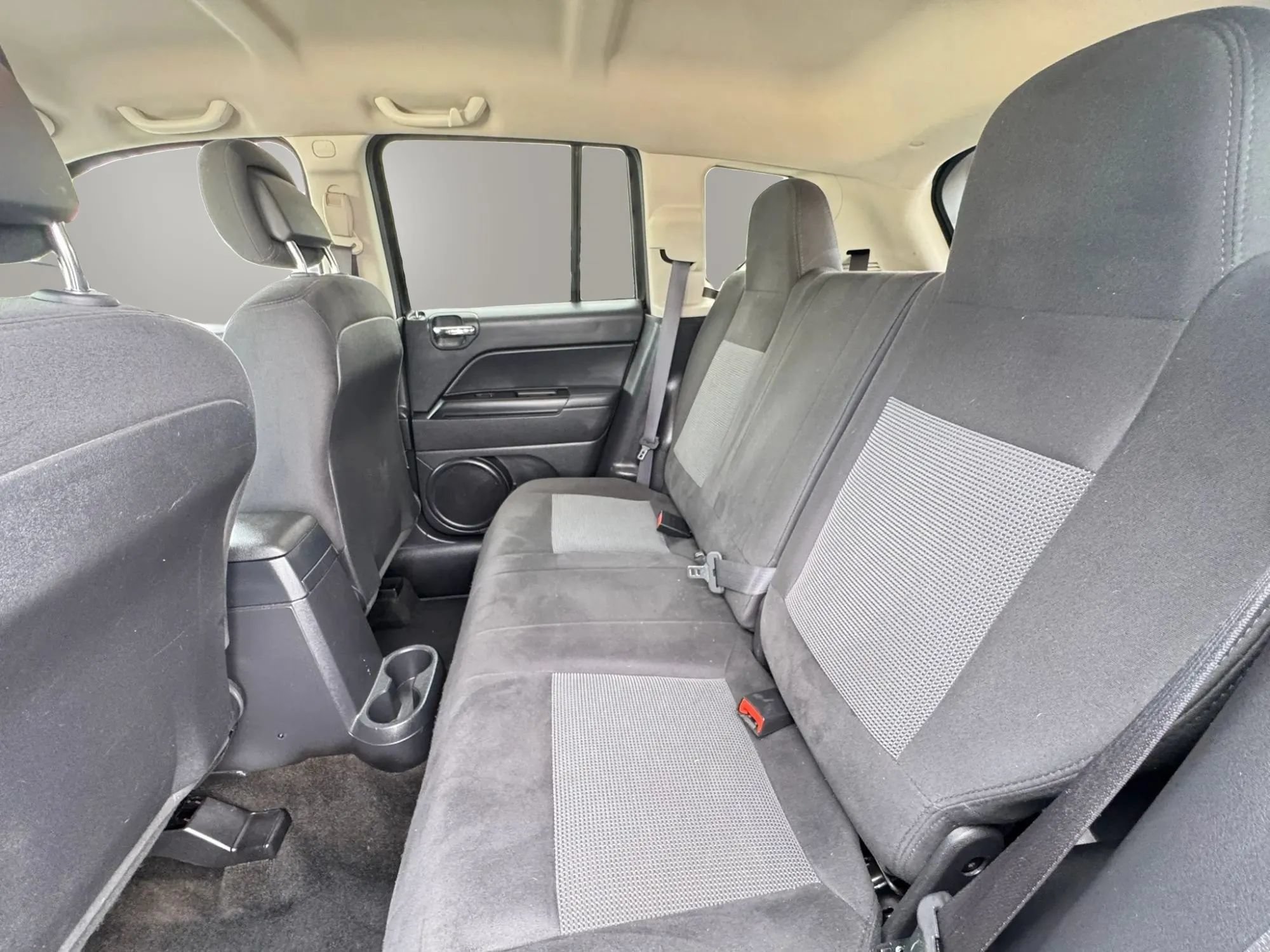 Used 2016 Jeep Compass Sport w/ Power Value Group FWD image 12