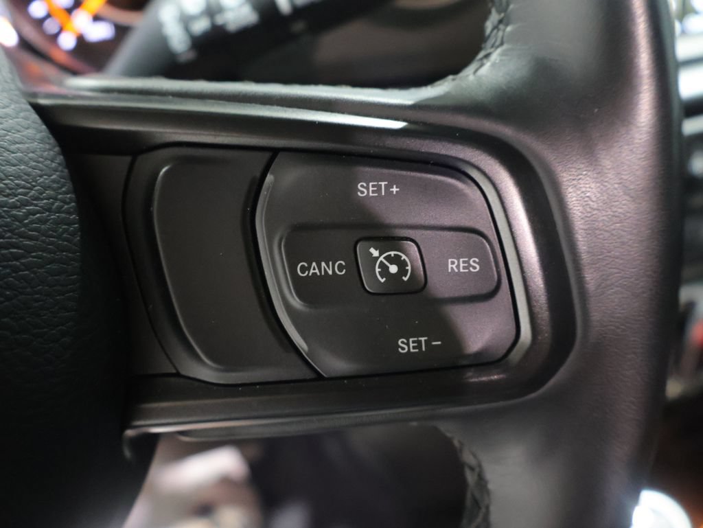 Used 2022 Jeep Wrangler Sport AWD/4WD image 27