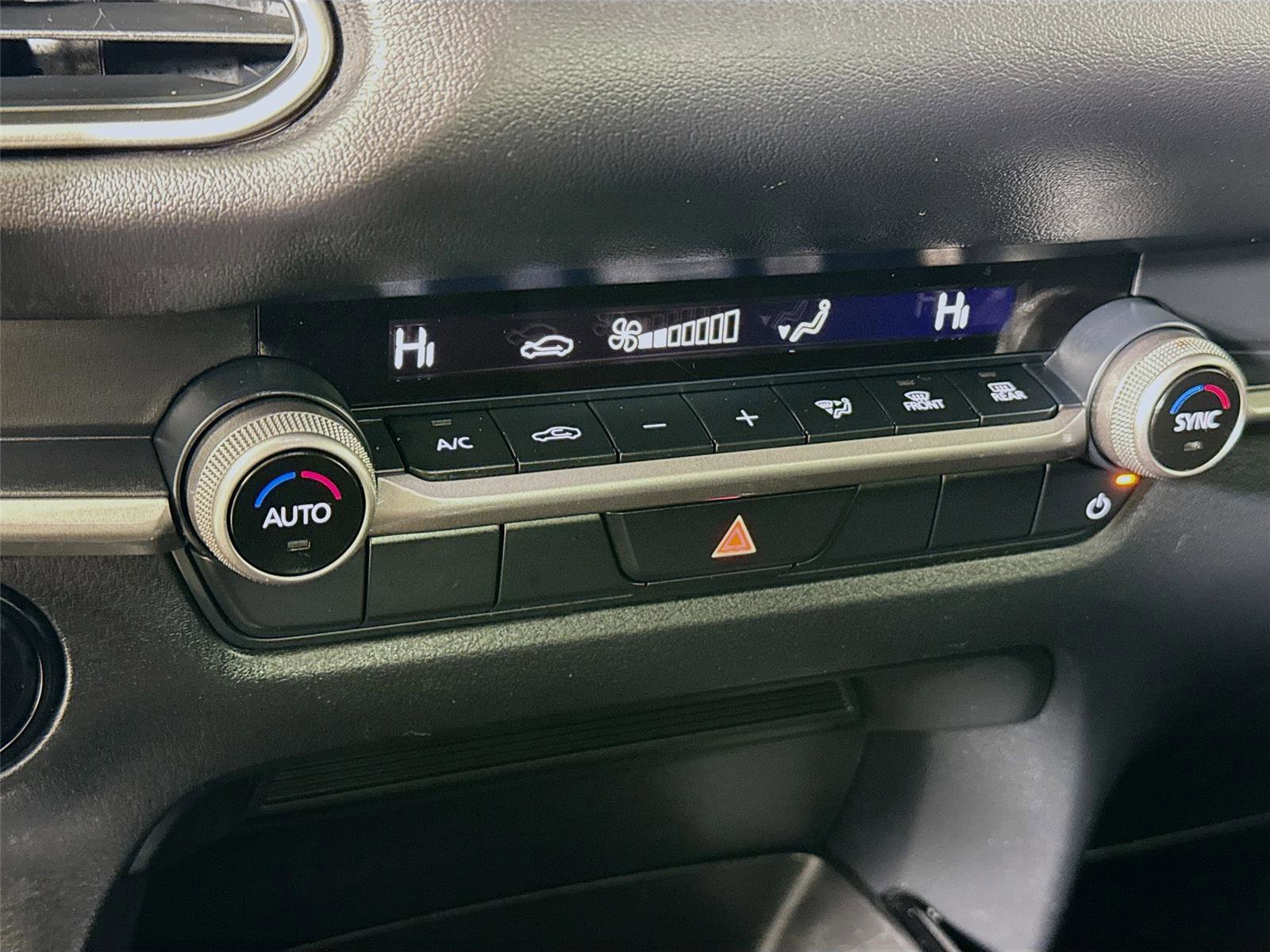 Used 2024 MAZDA CX-30 AWD 2.5 S w/ Select Sport Pkg image 17