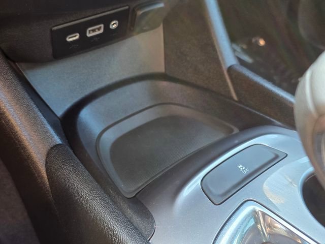 Used 2024 Chevrolet Malibu LS image 28