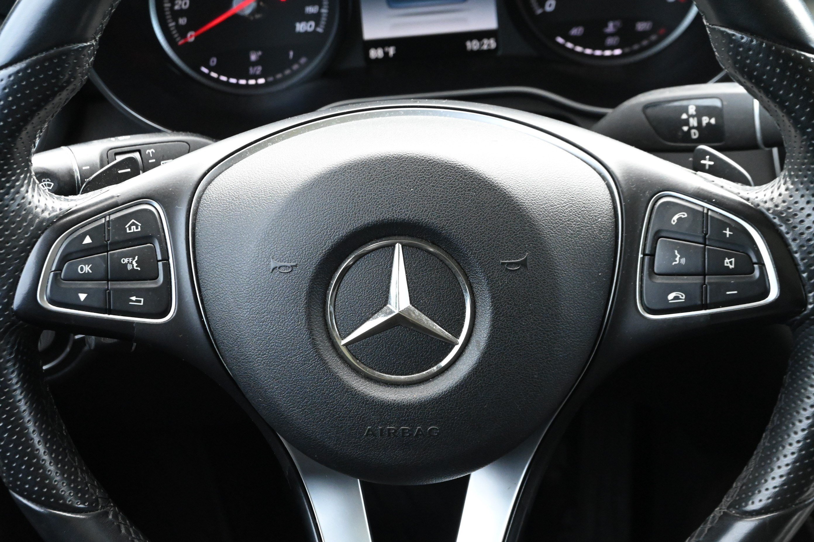 Used 2016 Mercedes-Benz GLC 300 4MATIC image 29