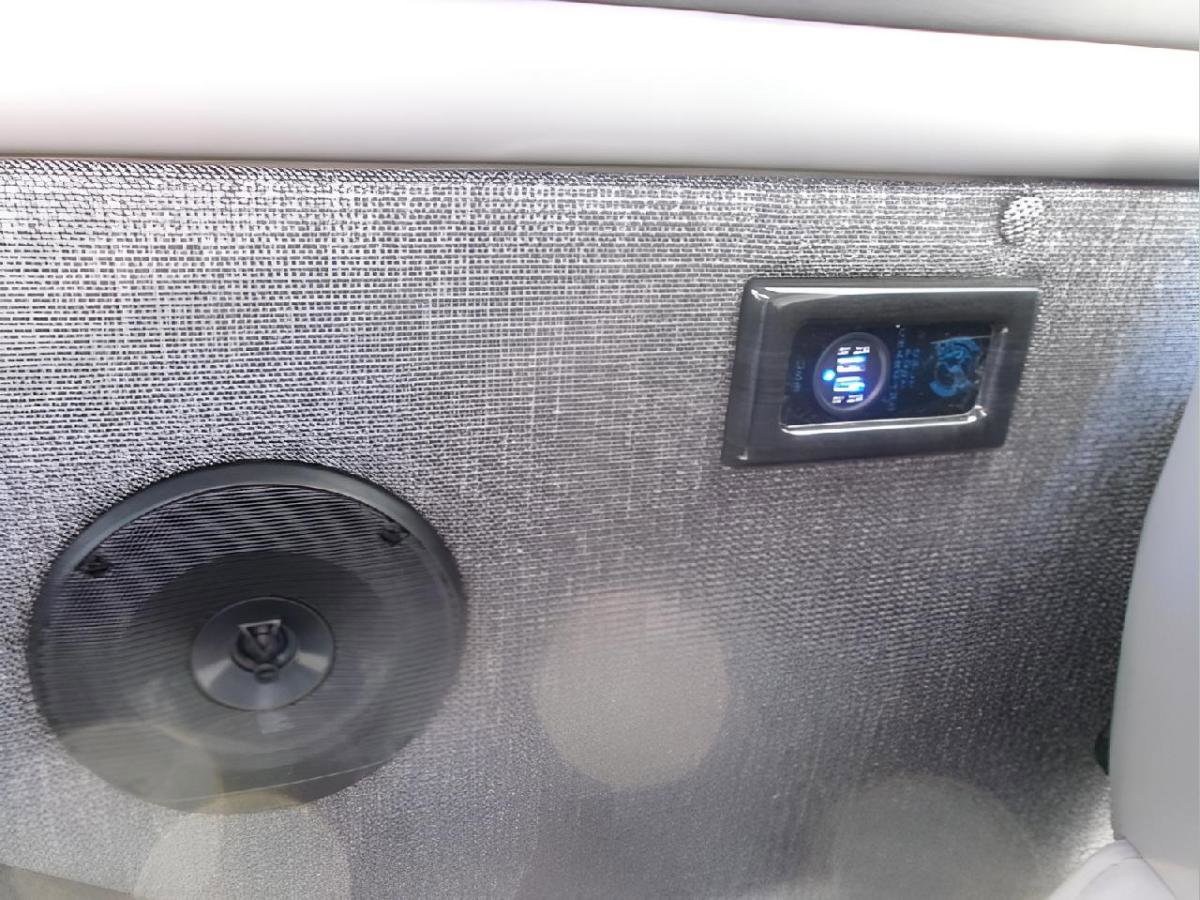 Used 2025 Mercedes-Benz Sprinter 2500 image 18