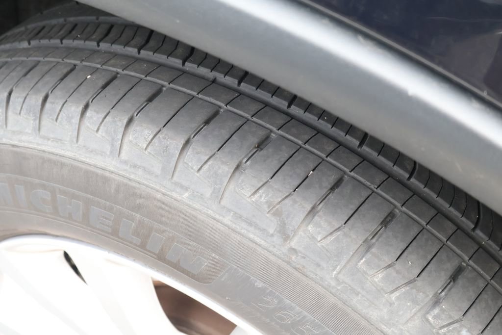 Used 2023 Dodge Durango SXT image 7