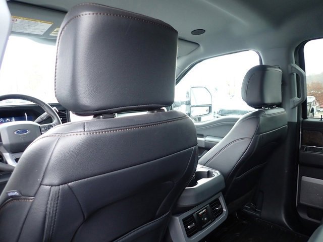 Used 2025 Ford F350 Lariat w/ Lariat Ultimate Package image 18