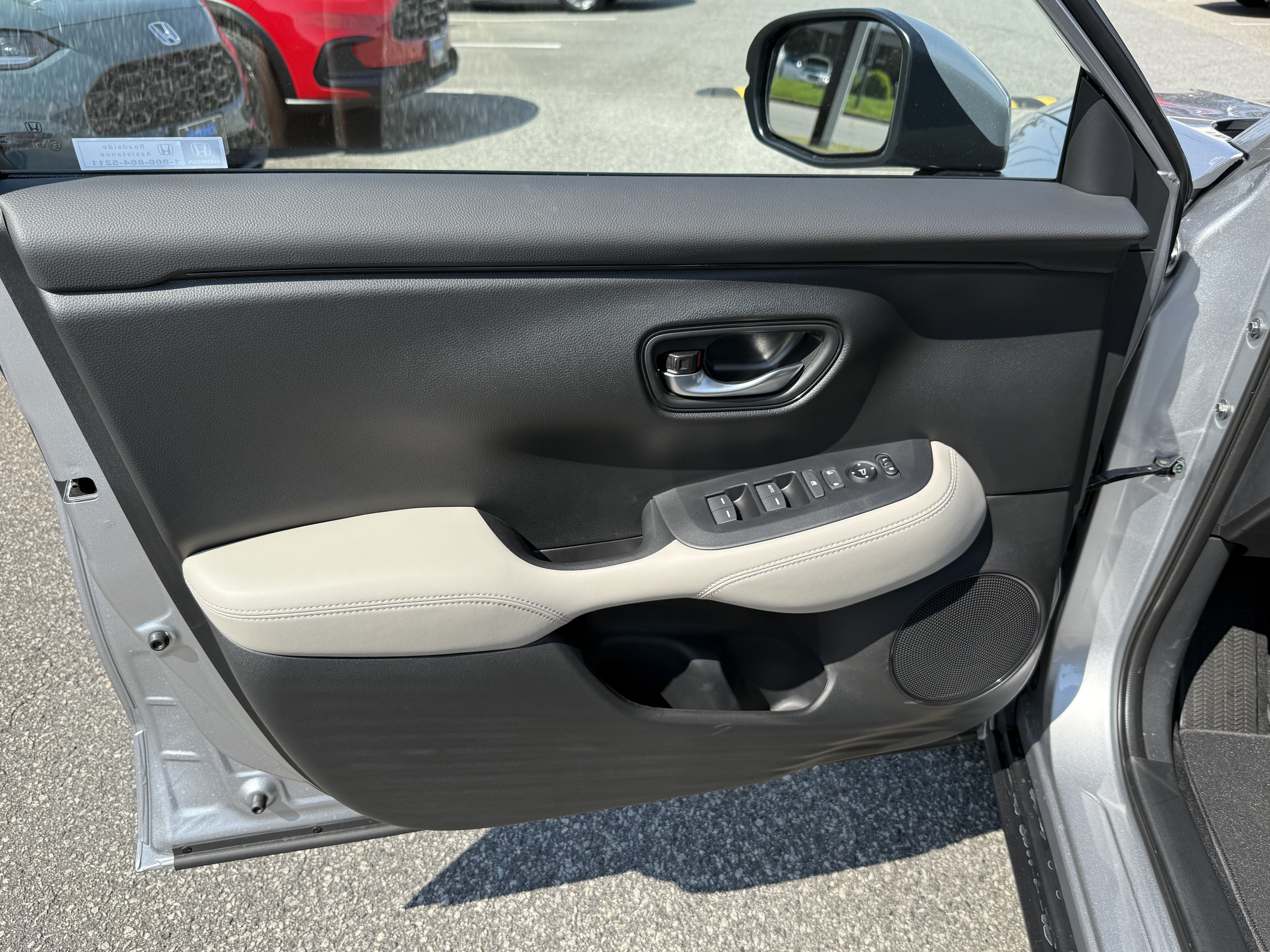 New 2027 Honda HR-V LX image 13