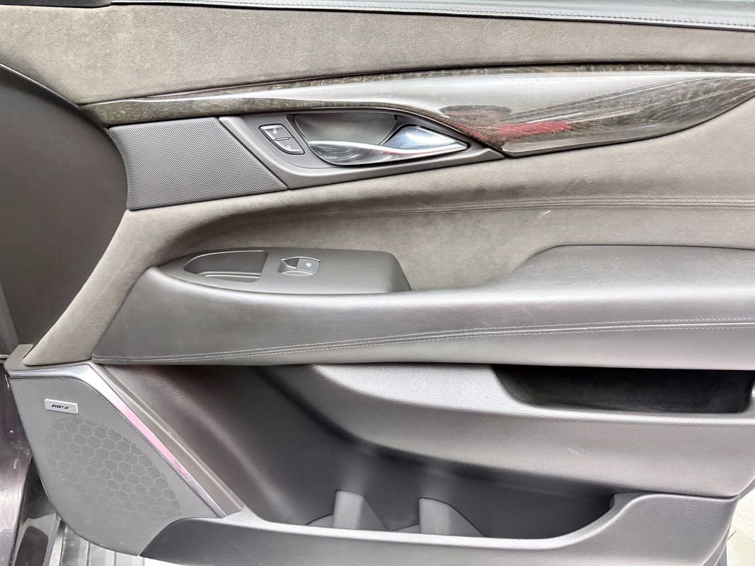 Used 2016 Cadillac Escalade ESV Platinum image 16