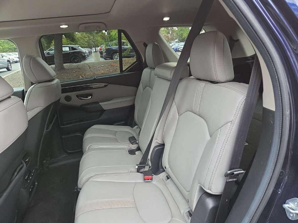 Used 2024 Honda Pilot Touring image 20