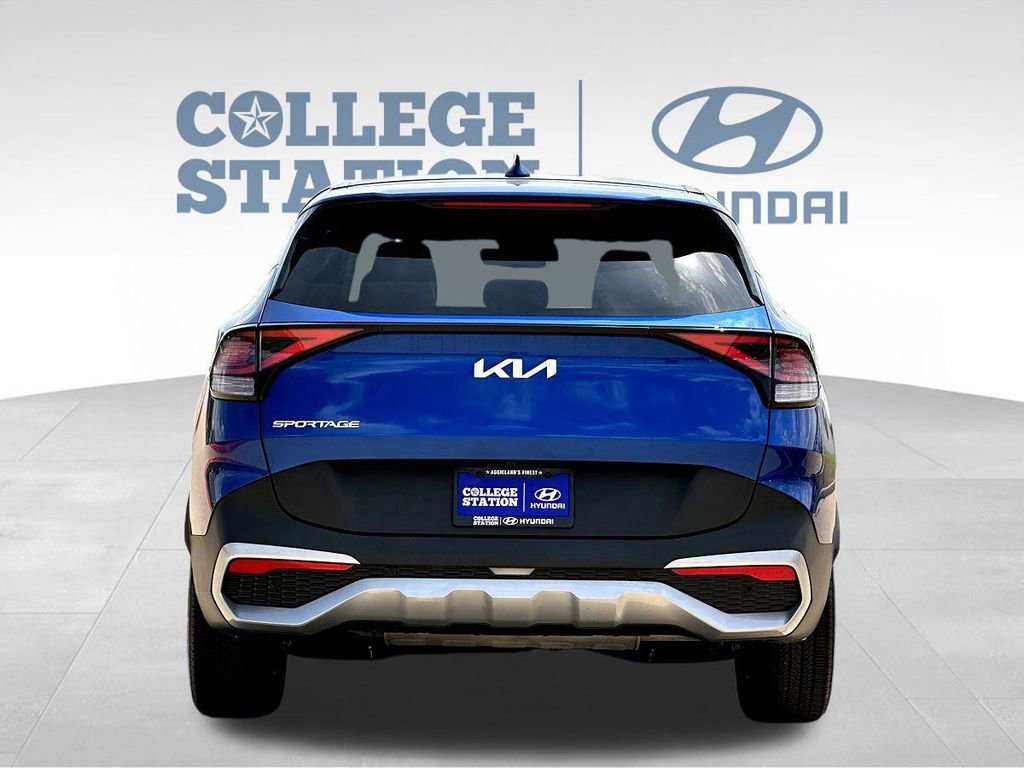 Used 2023 Kia Sportage EX image 9