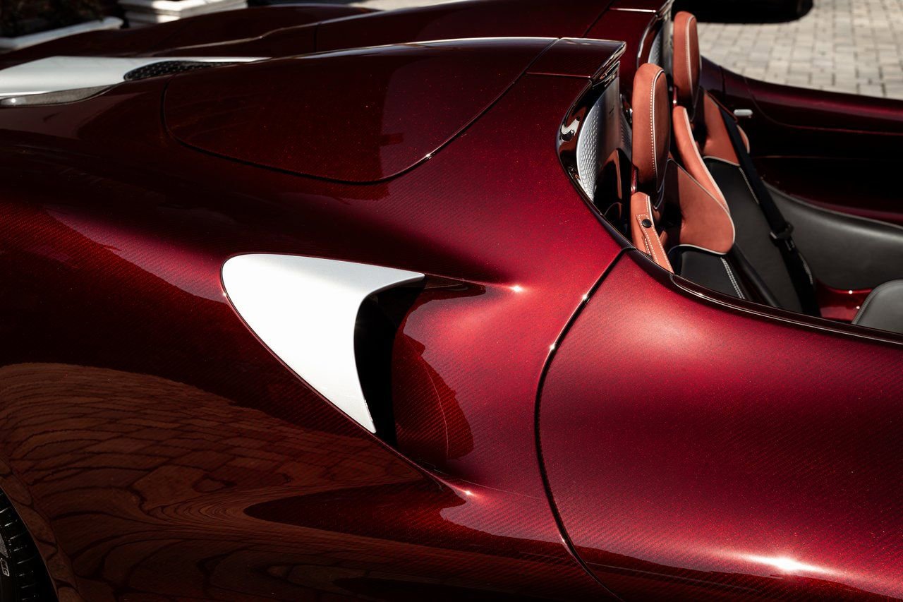 Used 2021 McLaren Elva RWD image 30