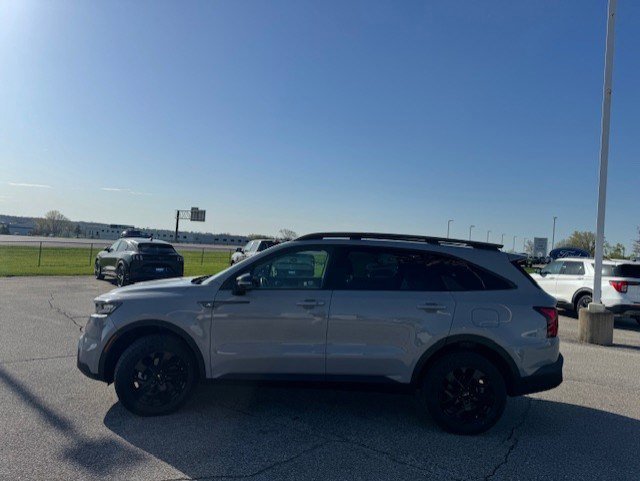 Used 2022 Kia Sorento S w/ Panoramic Sunroof Package AWD/4WD image 6