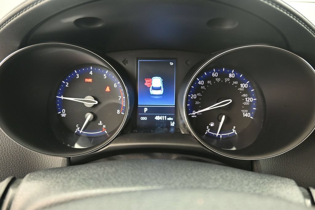 Used 2021 Toyota C-HR LE FWD image 11
