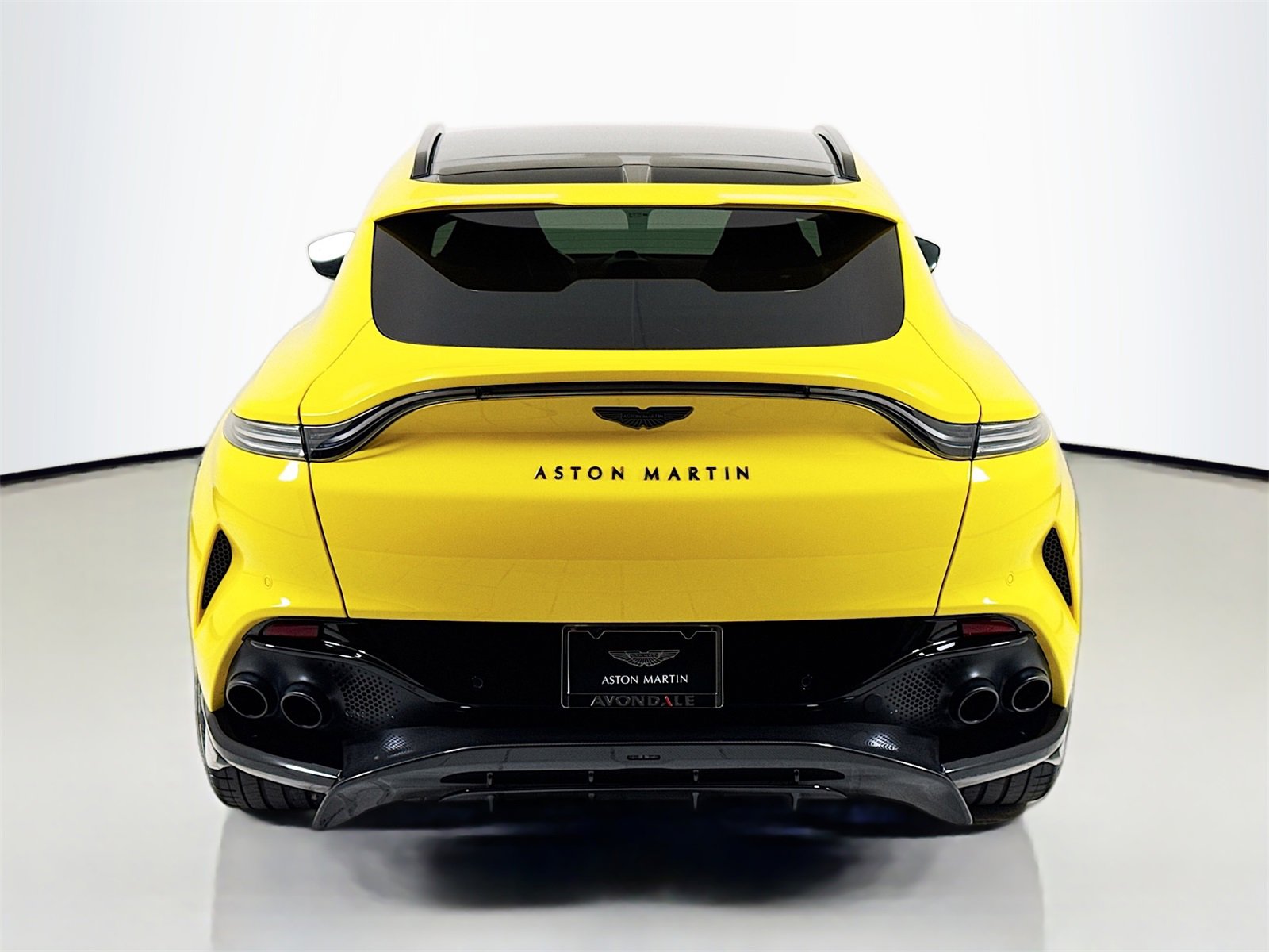 Used 2025 Aston Martin DBX 707 image 7