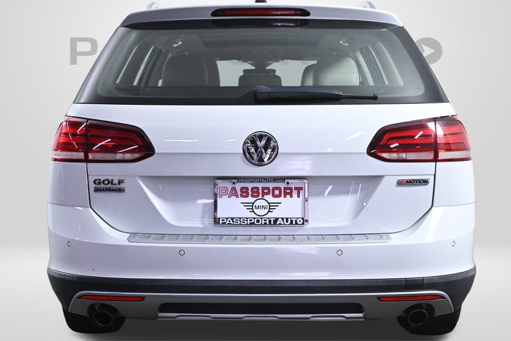 Used 2019 Volkswagen Golf Alltrack SE image 8