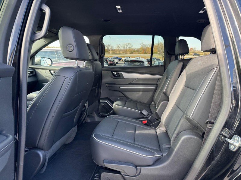 Certified 2025 Buick Enclave Preferred image 10