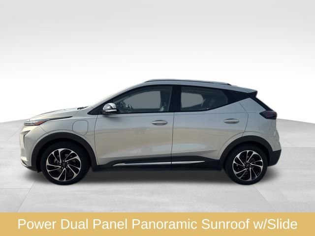 Used 2022 Chevrolet Bolt EUV Premier w/ Sun & Sound Package image 6