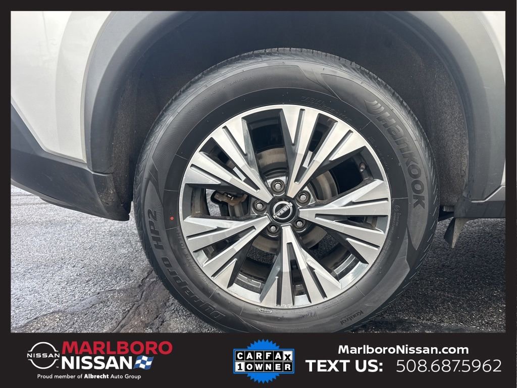 Used 2023 Nissan Rogue SV image 9