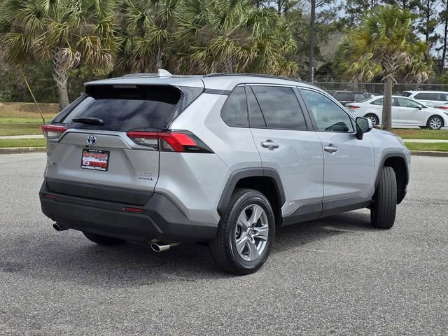 Used 2023 Toyota RAV4 XLE image 5
