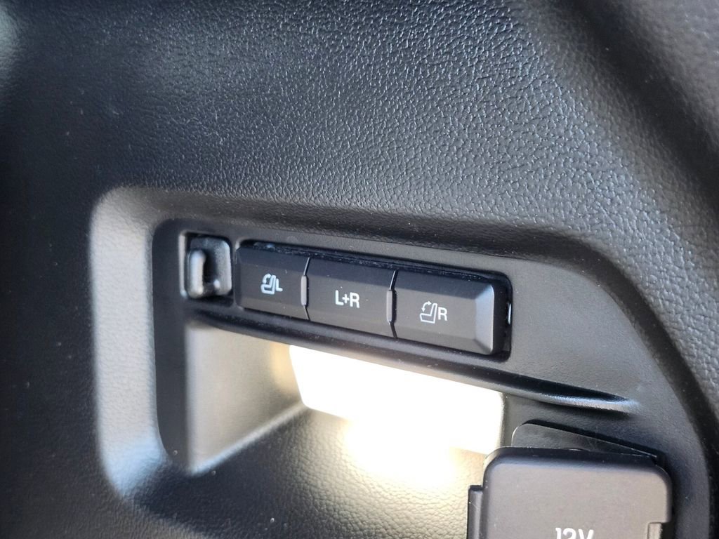 Used 2020 Ford Explorer ST w/ Premium Technology Package image 35