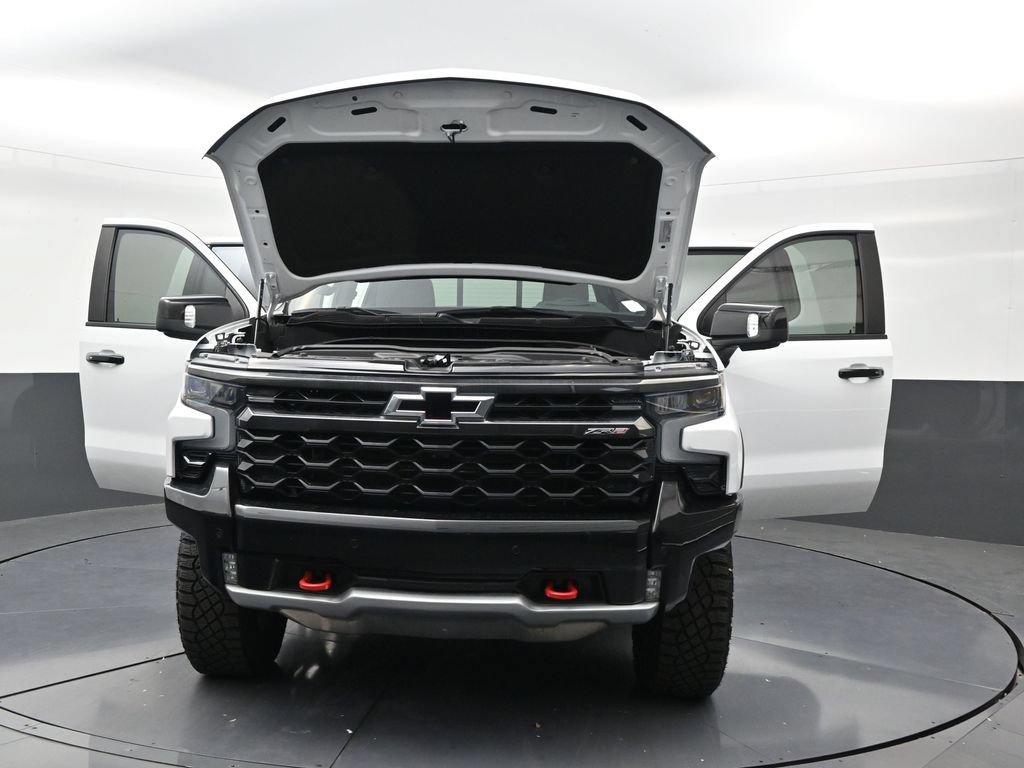 Used 2025 Chevrolet Silverado 1500 ZR2 w/ Technology Package AWD/4WD image 33