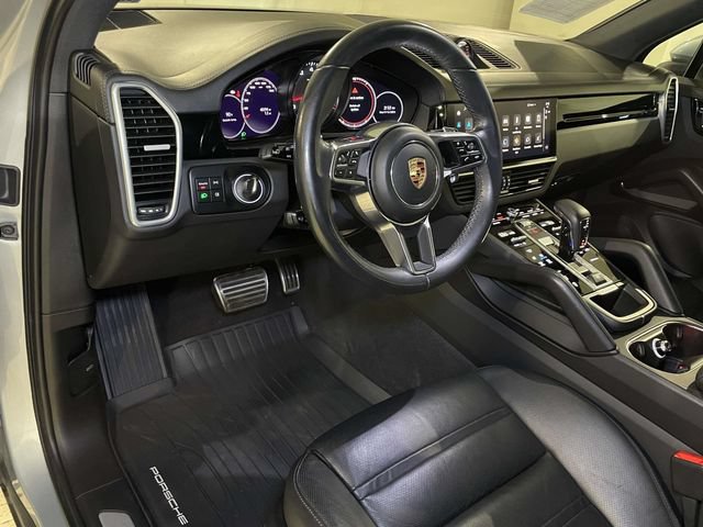 Certified 2023 Porsche Cayenne S AWD/4WD image 4