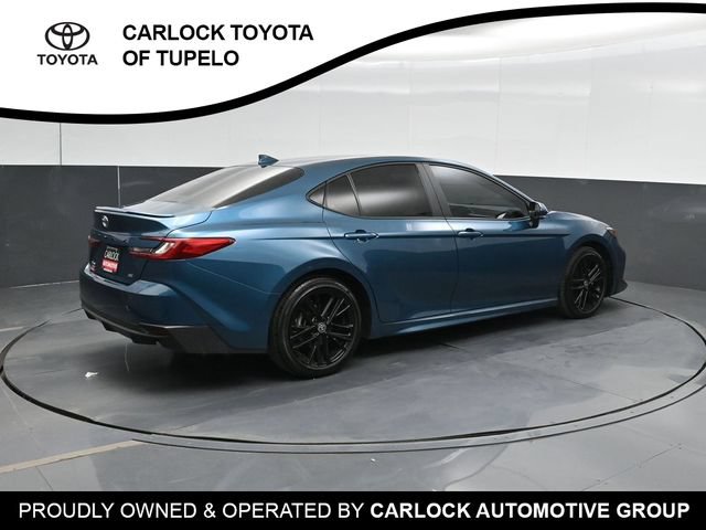 Used 2025 Toyota Camry SE FWD image 3