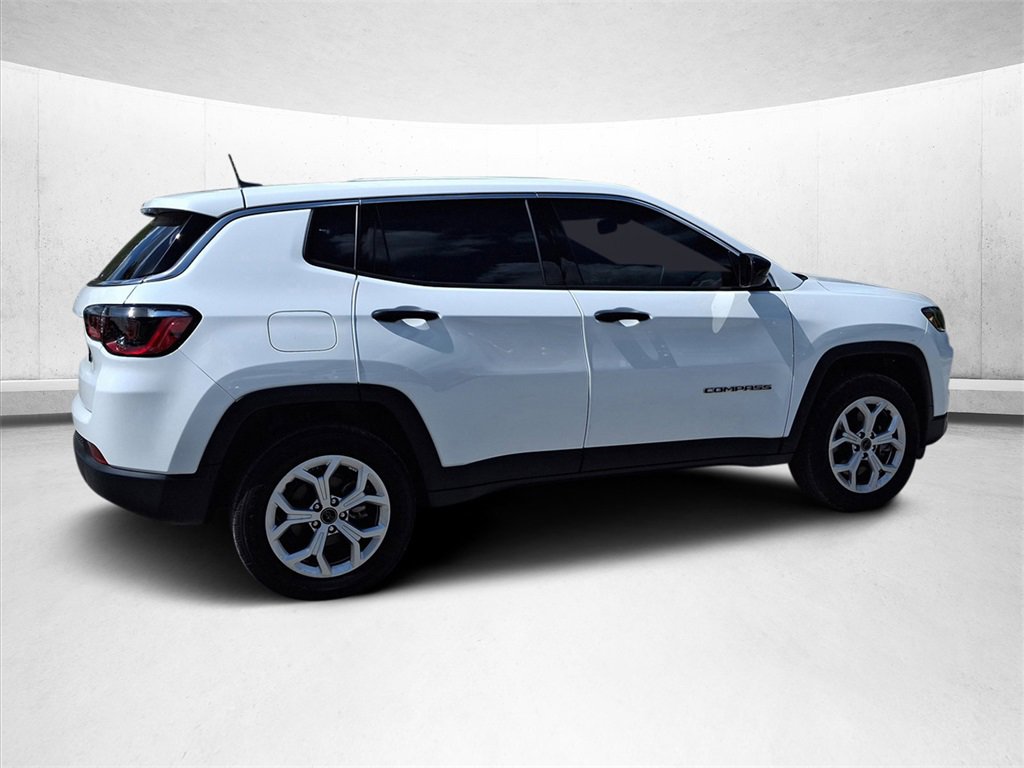 New 2025 Jeep Compass Sport image 3