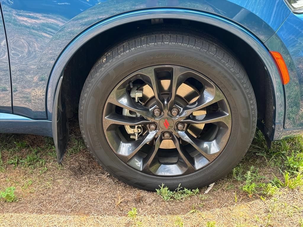 Used 2023 Dodge Durango GT RWD image 7