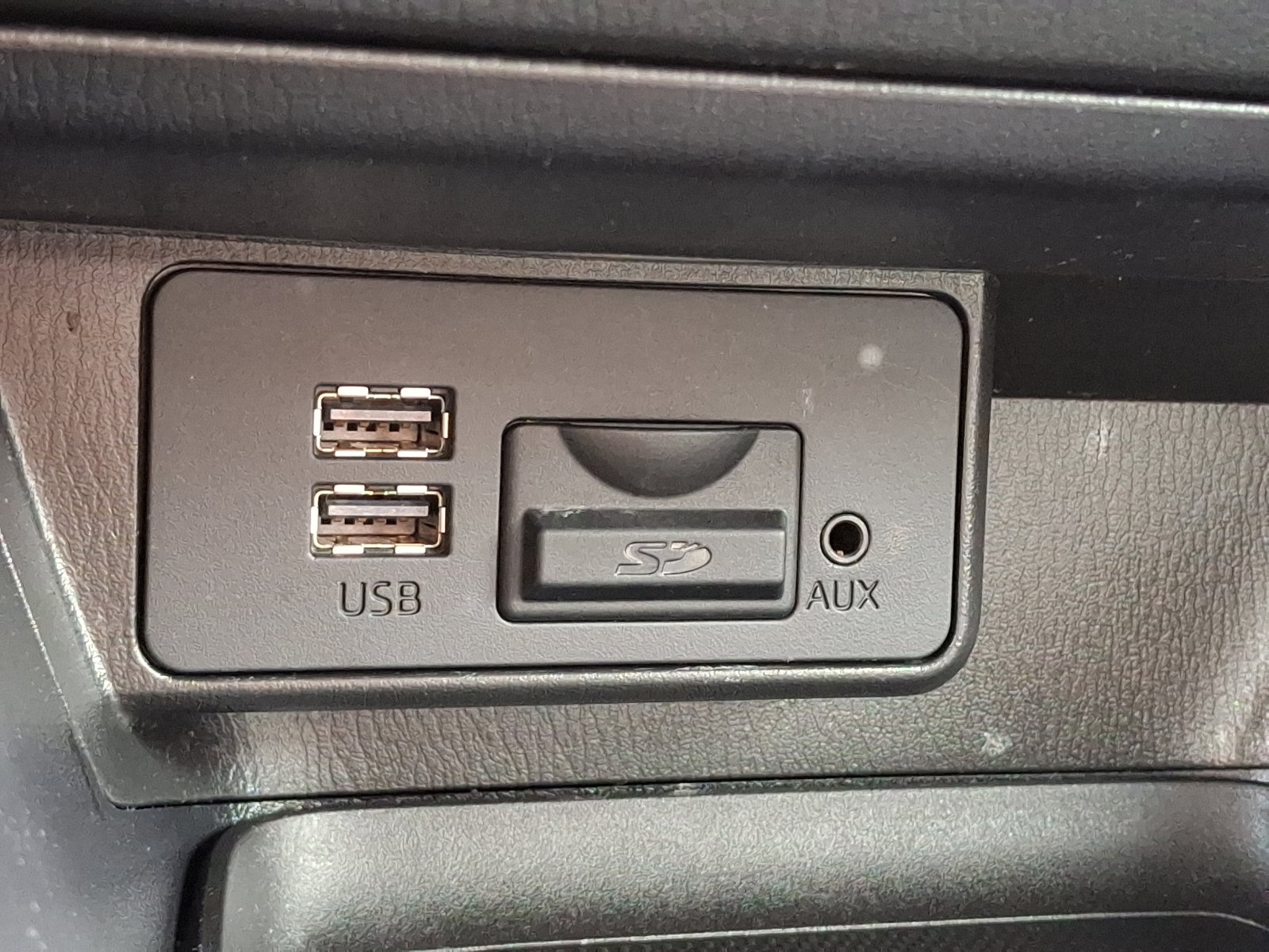 Used 2018 MAZDA MAZDA3 Touring image 25