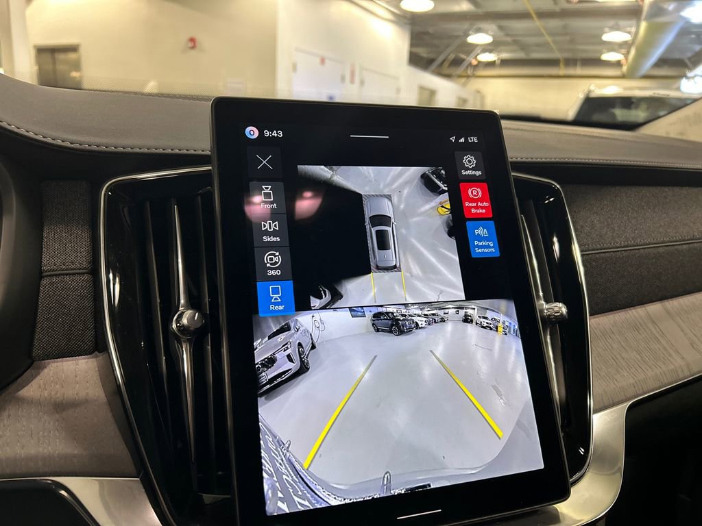 Used 2026 Volvo XC90 B6 Ultra w/ Protection Package image 17