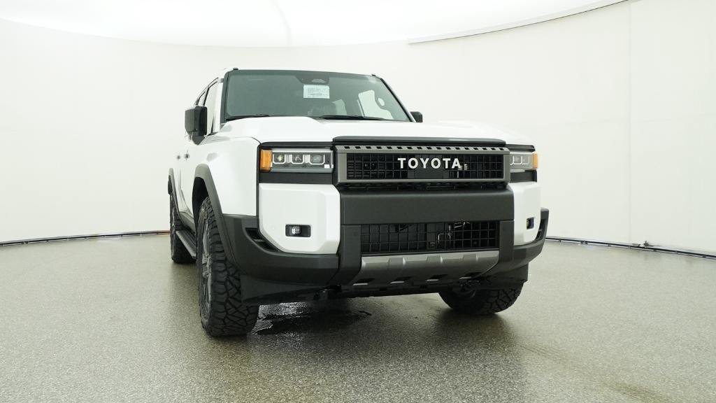 New 2027 Toyota XLT RWD image 33