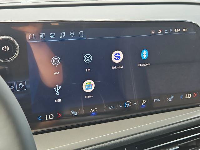 New 2026 Chevrolet Traverse LT AWD/4WD image 13