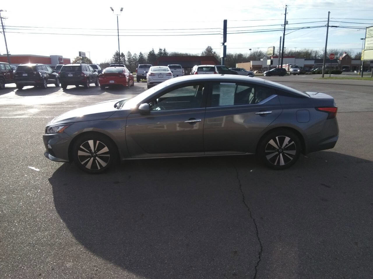 Used 2022 Nissan Altima 2.5 SV image 32