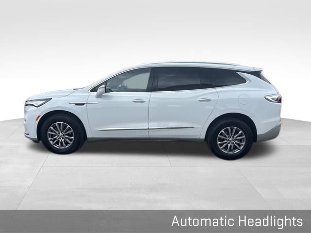 Used 2024 Buick Enclave Premium image 11