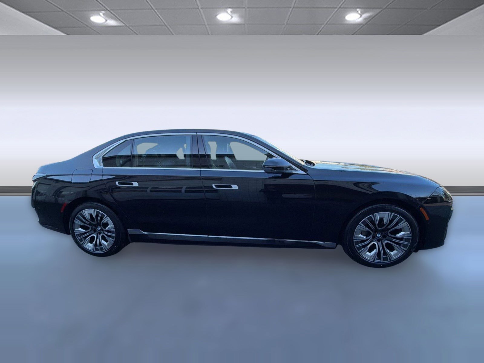 Certified 2024 BMW i7 xDrive60 image 8