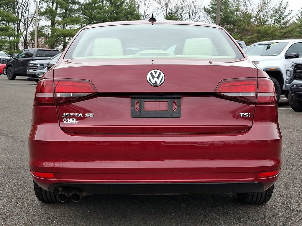 Used 2017 Volkswagen Jetta SE image 5