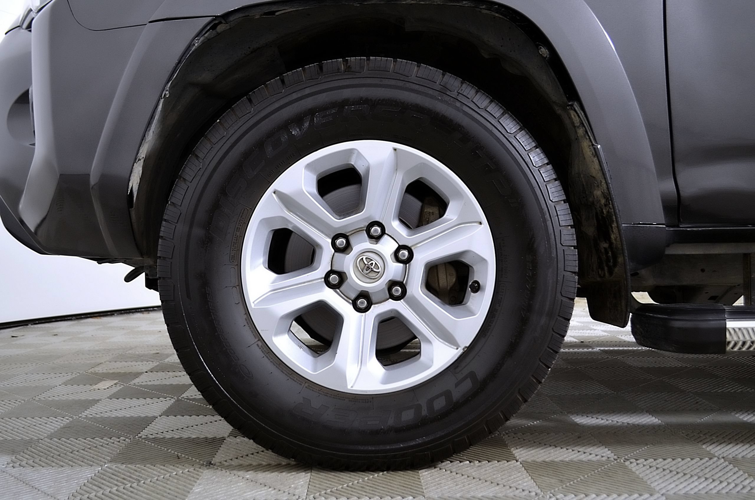 Used 2021 Toyota 4Runner SR5 RWD image 11