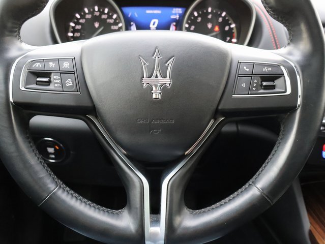 Used 2020 Maserati Levante GranLusso image 37