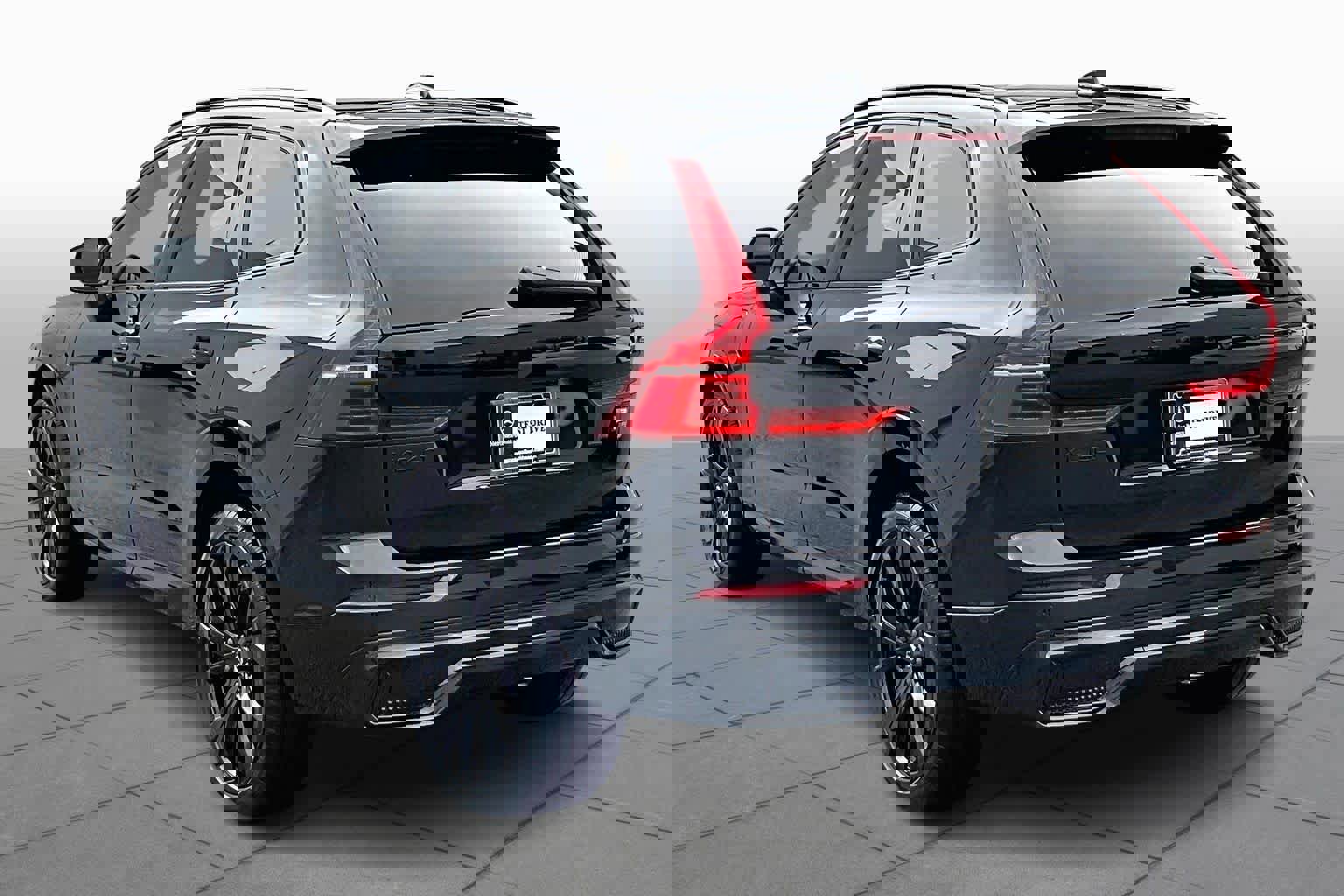 Used 2024 Volvo XC60 T8 Ultimate image 11