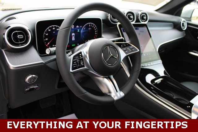 New 2025 Mercedes-Benz GLC 350e 4MATIC image 11