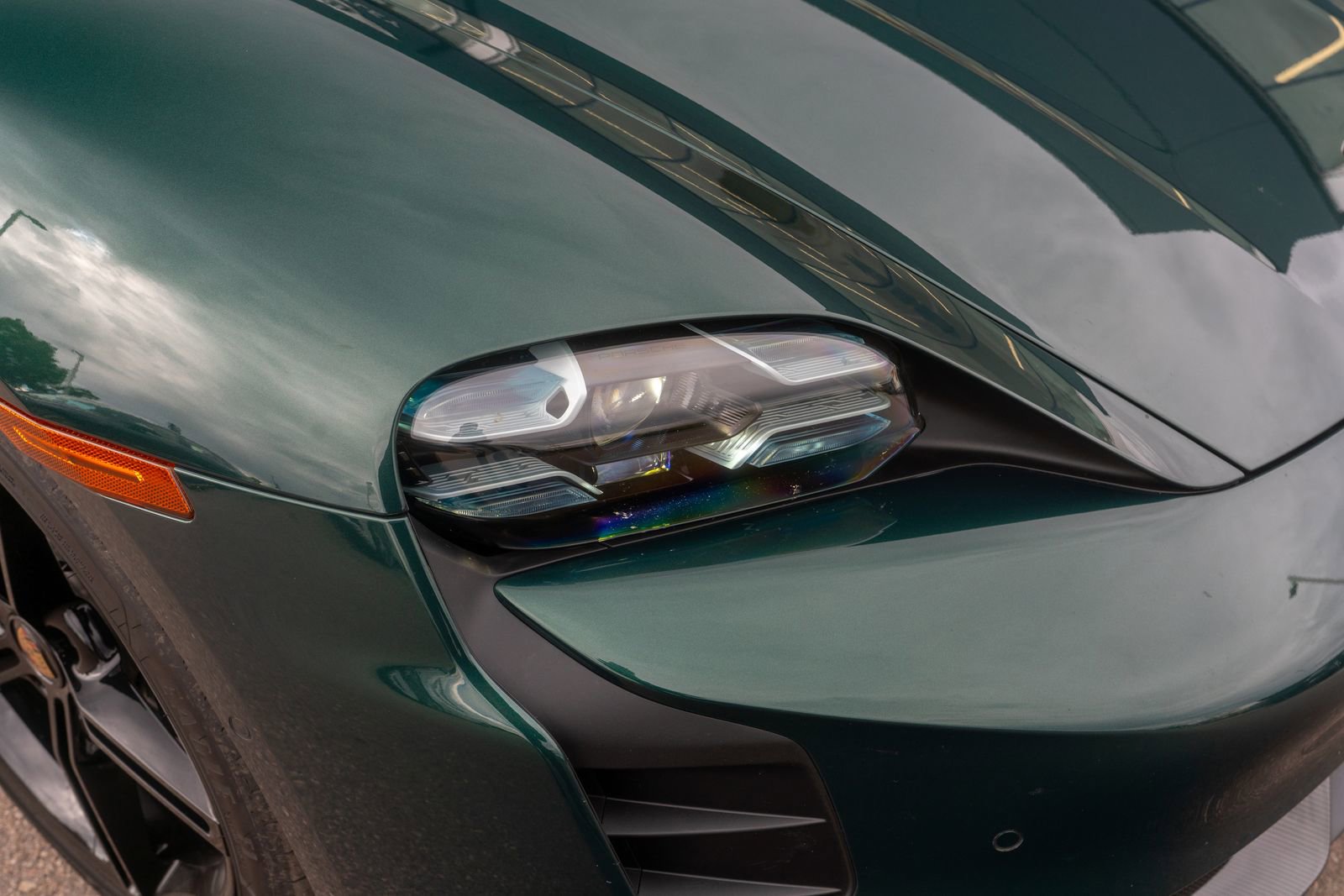 Used 2024 Porsche Taycan GTS image 5