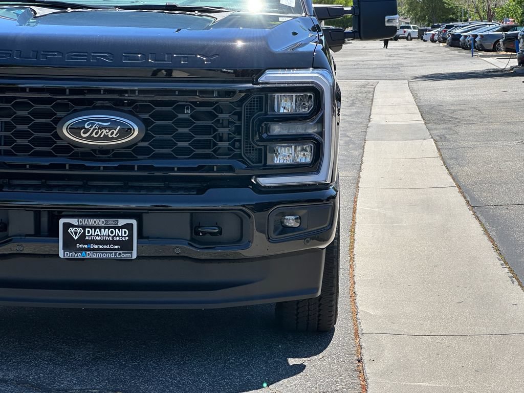 New 2026 Ford F350 Lariat w/ Black Appearance Package AWD/4WD image 13