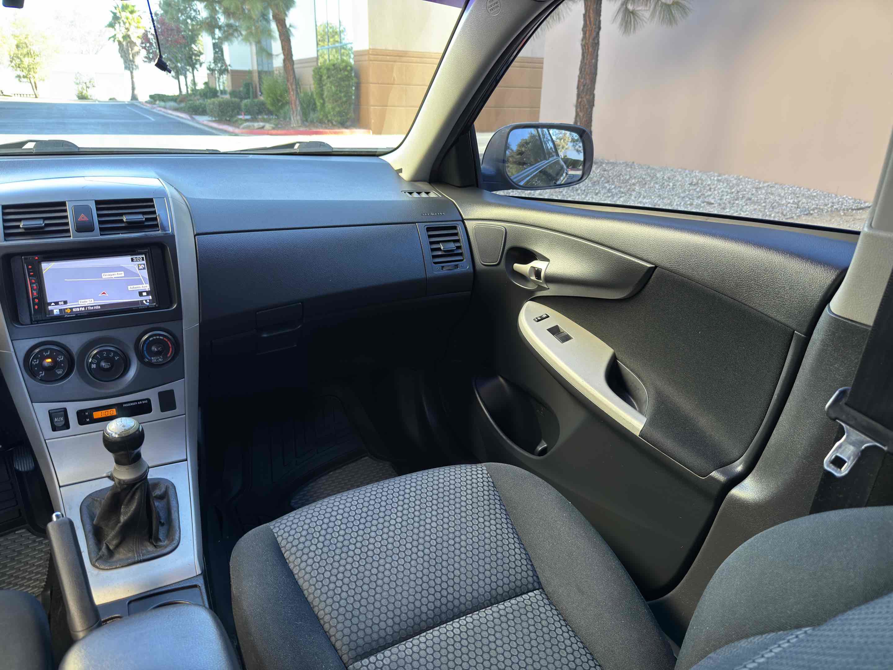 Used 2010 Toyota Corolla XRS image 19