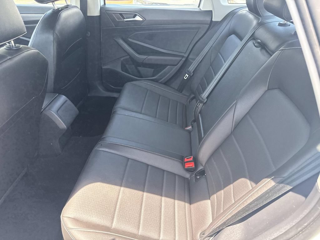 Used 2023 Volkswagen Jetta SE FWD image 15
