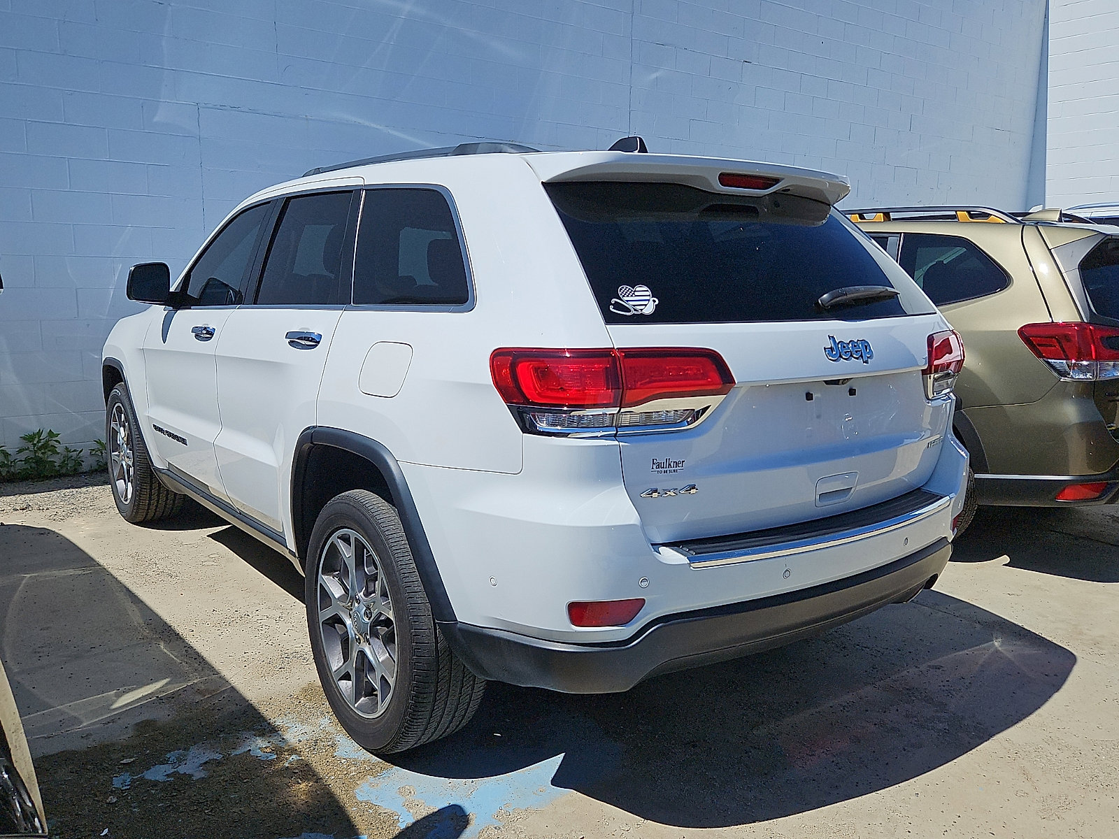 Used 2021 Jeep Grand Cherokee Limited w/ Premium Lighting Group AWD/4WD image 7