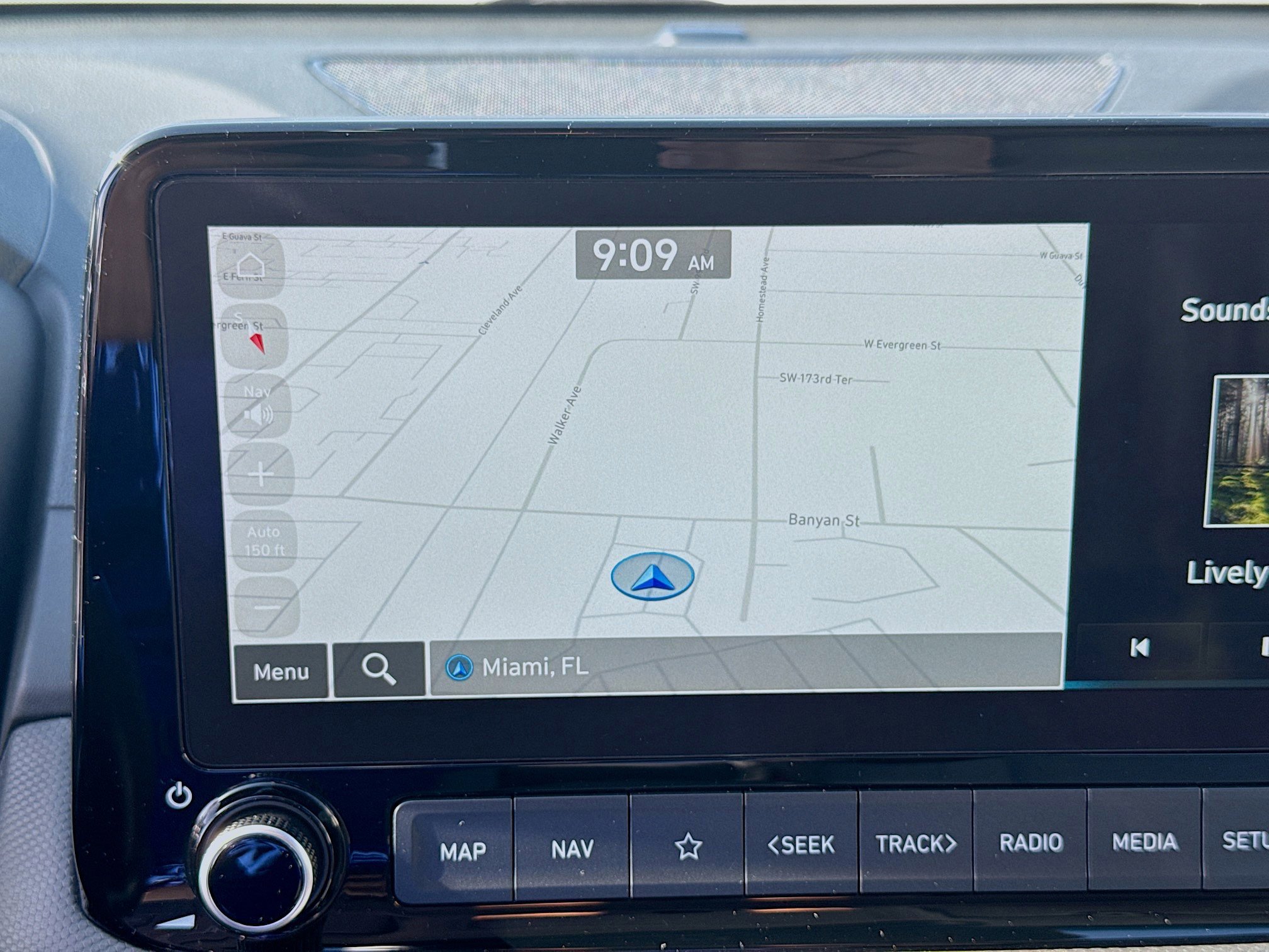 Used 2023 Hyundai Kona Limited w/ Cargo Package image 11