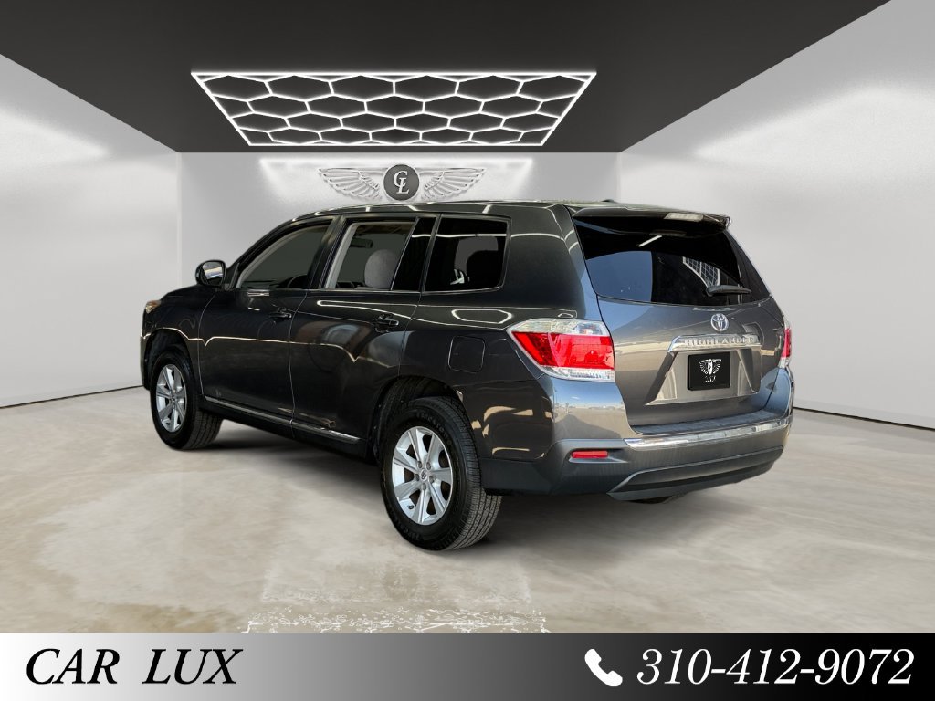 Used 2011 Toyota Highlander 2WD image 3