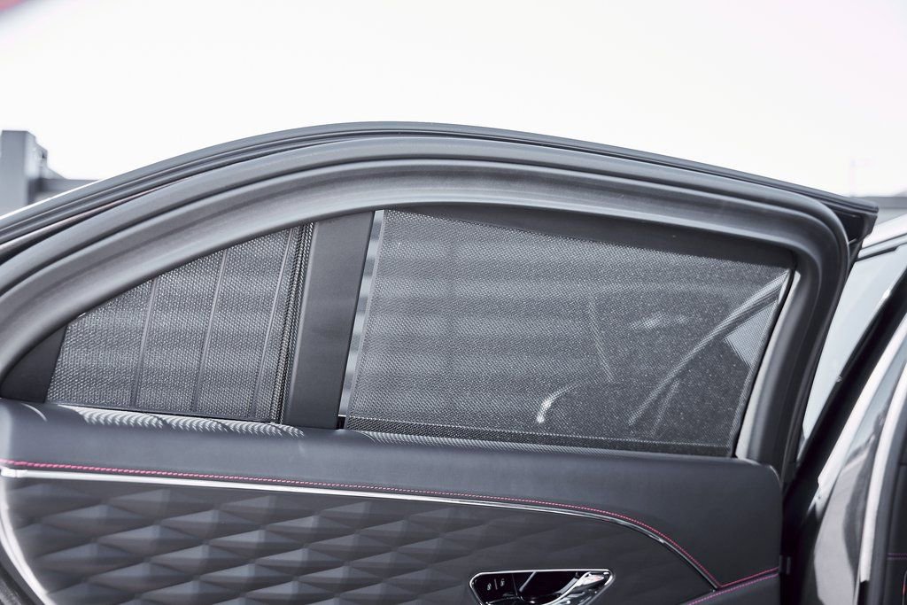 Used 2023 Bentley Flying Spur V8 image 52